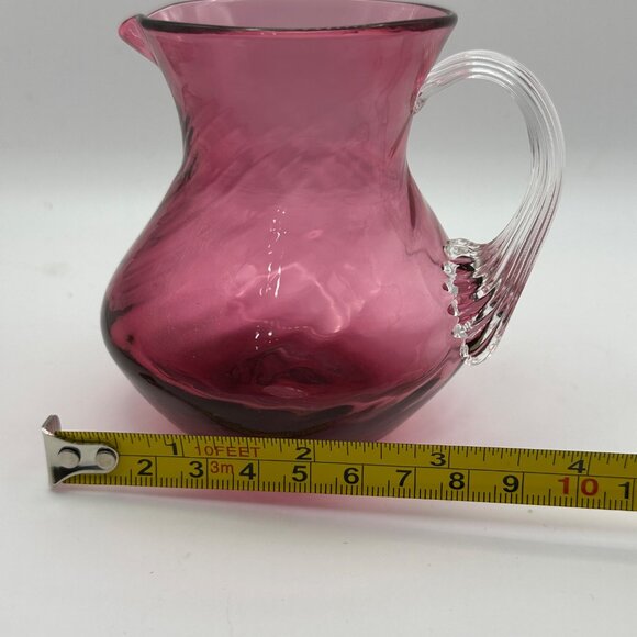 Unbranded hand blown cranberry w/ clear applied handle 3.75” mini glass pitcher - Picture 7 of 7